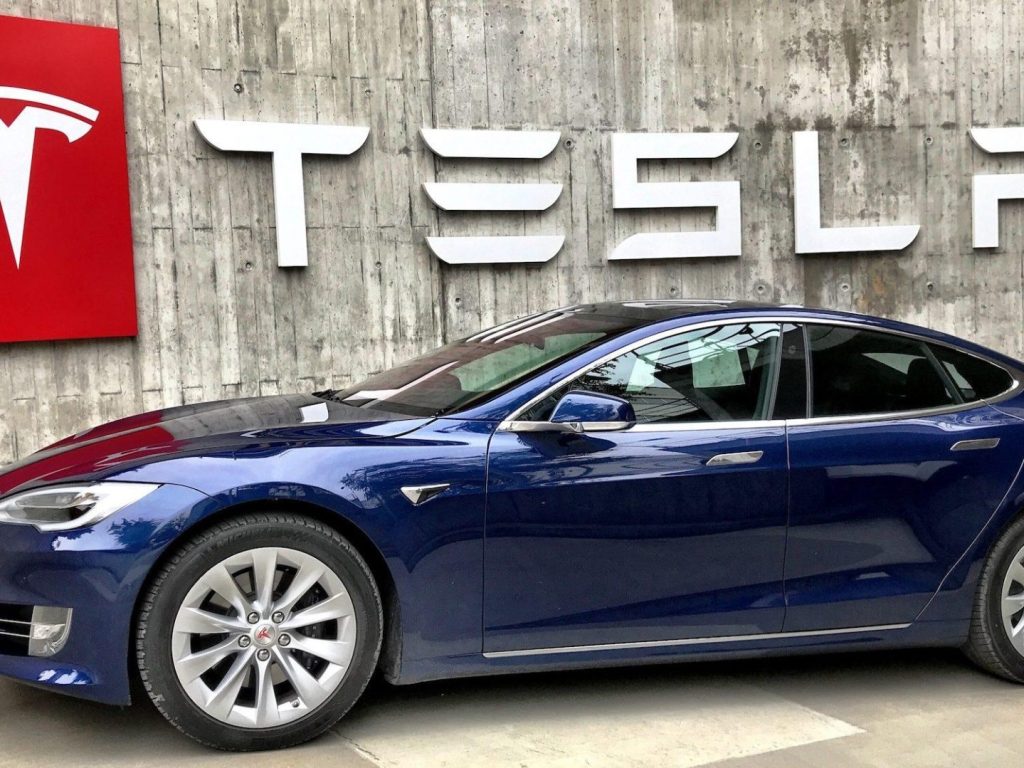 Tesla fait partie du top 10 des marques à plus haute valeur au monde